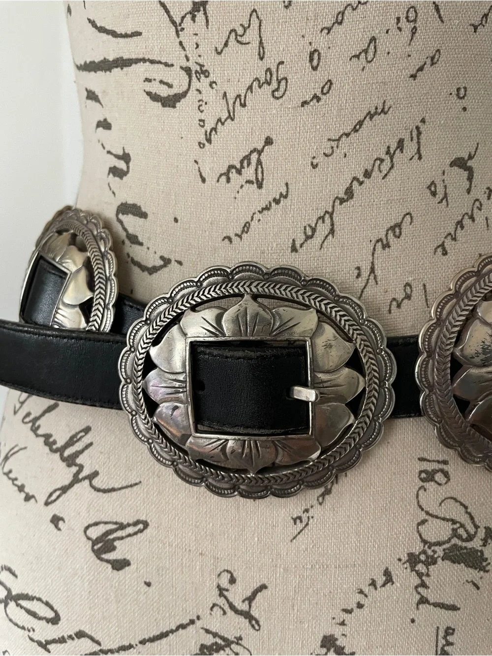 Southwestern Vintage 1993 Brighton Sunflower Concho Belt Black Leather Western M